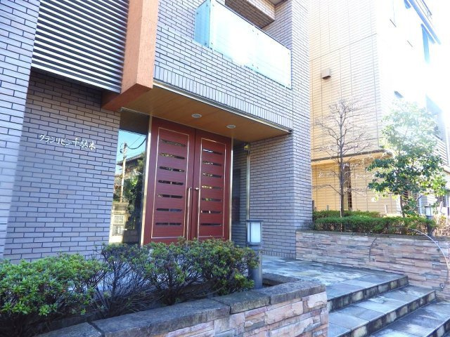 【エントランス】