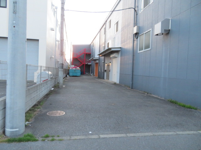 厚木市岡田２丁目の工場