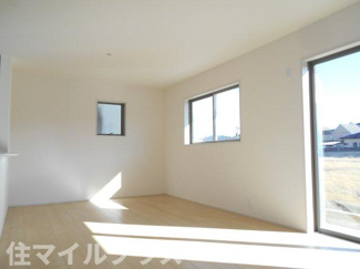 【居間・リビング】 | 郡山市大槻町前畑新築一戸建て3棟 | こちらの居間で趣味の時間をお楽しみください