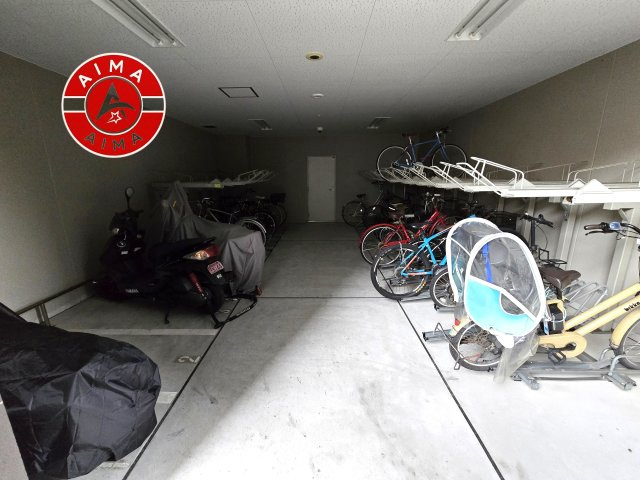 クリオラベルヴィ呉服町の駐輪場|屋根付きの駐輪場で、自転車を雨から守れます。