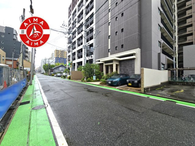 クリオラベルヴィ呉服町の外観|物件入口の広々とした前面道路です。