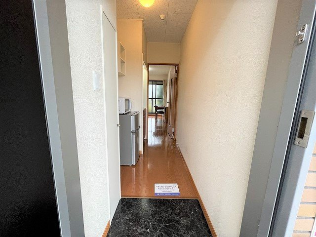 レオパレスショコラⅠの玄関