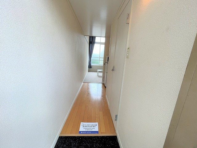 レオパレスロフォスの玄関