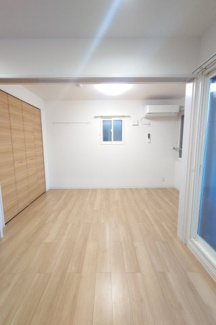 【居間・リビング】 | メゾンドローズ | 別部屋の写真です