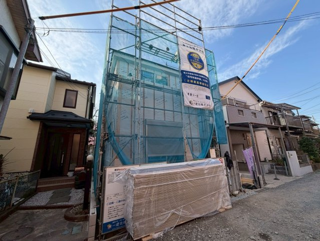 越谷市赤山町新築戸建ての前面道路含む現地写真