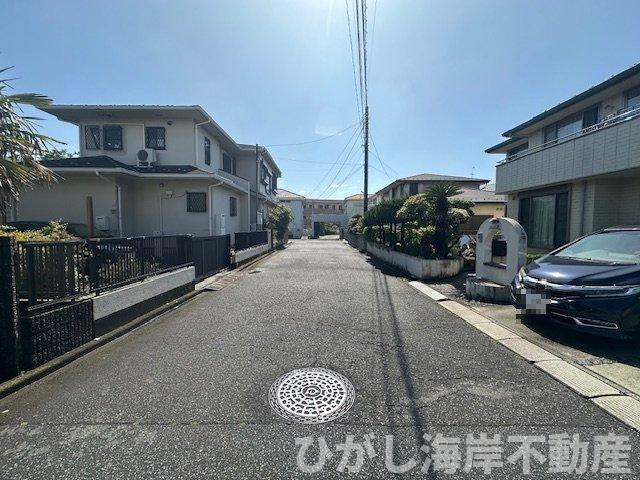藤沢市辻堂東海岸3丁目　新築戸建　全２棟の前面道路含む現地写真|5月1日撮影　建築中　現地外観
