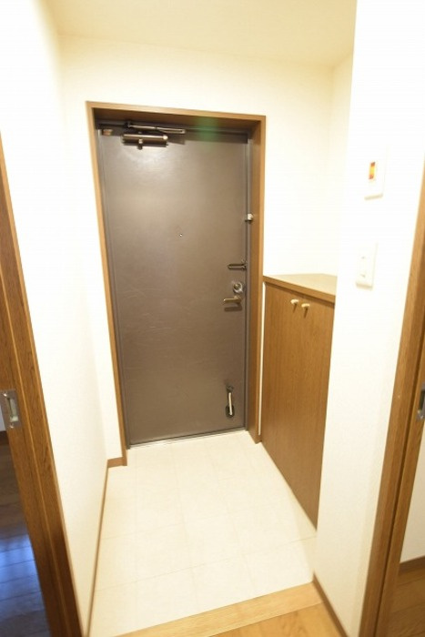 ベレッツァ芦屋Ⅰの玄関