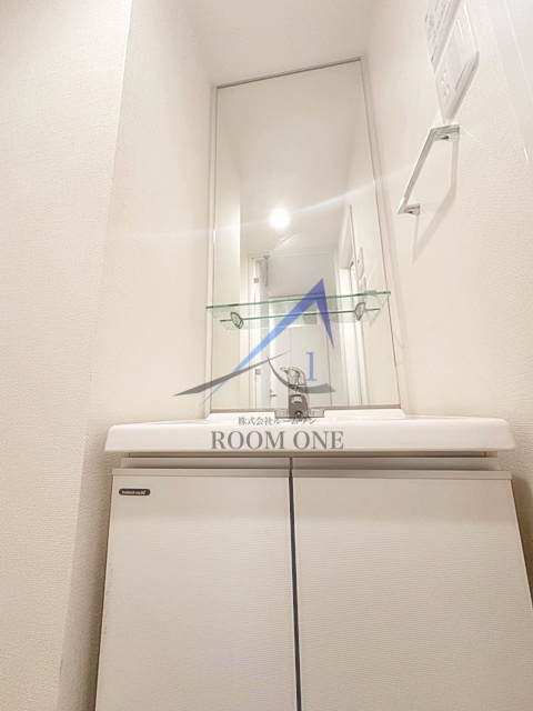 メインステージ千代田岩本町コモデの洗面所|洗面台です。
