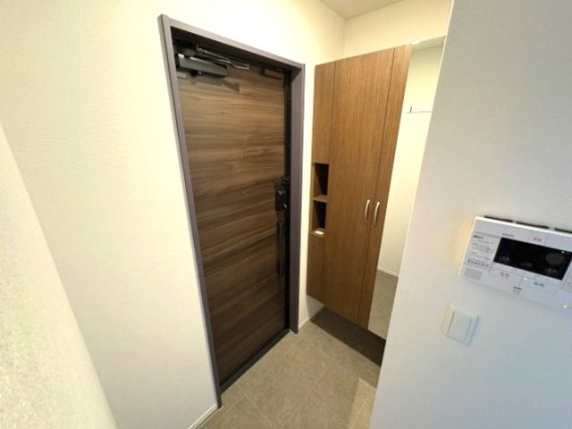 ラポール岡本の玄関