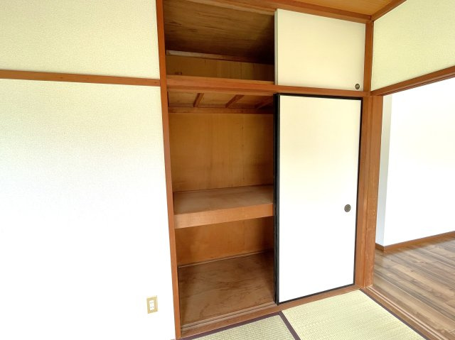 横山ハイツの収納