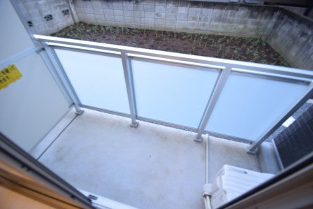 リブリ・ＡＩＴＳＵＮＥのバルコニー|南東向きのバルコニーです。写真は１階のもの