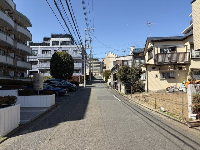 西馬込1丁目 建築条件付売地の前面道路含む現地写真