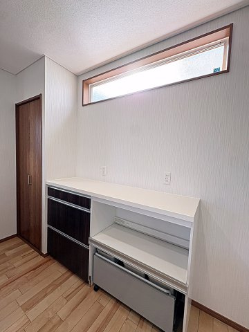 【エコnaホーム】　郡山市横塚6丁目　芳賀小・第四中の独立洗面台|三面鏡洗面台で朝の身支度もしやすい＆収納力も◎洗面台に物を置かずすっきり清潔に保つことができます！