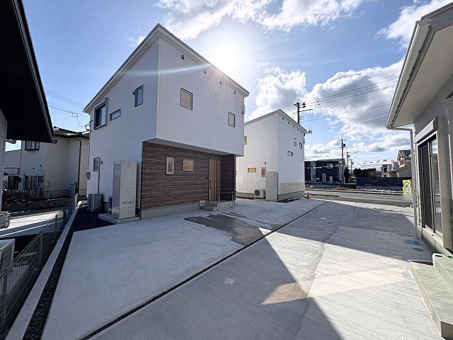 【エコnaホーム】　郡山市横塚6丁目　芳賀小・第四中の前面道路含む現地写真|小学校まで徒歩5分、中学校まで徒歩9分のお子様の通学に便利な立地です！