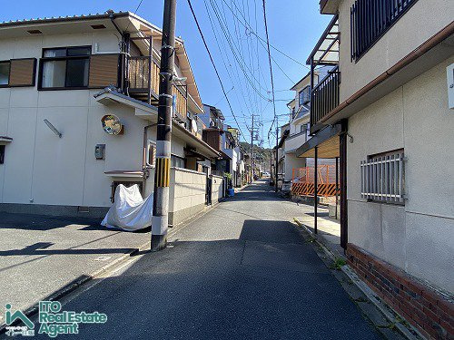 粟田口鳥居町　中古戸建の前面道路含む現地写真