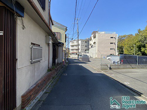 粟田口鳥居町　中古戸建の前面道路含む現地写真