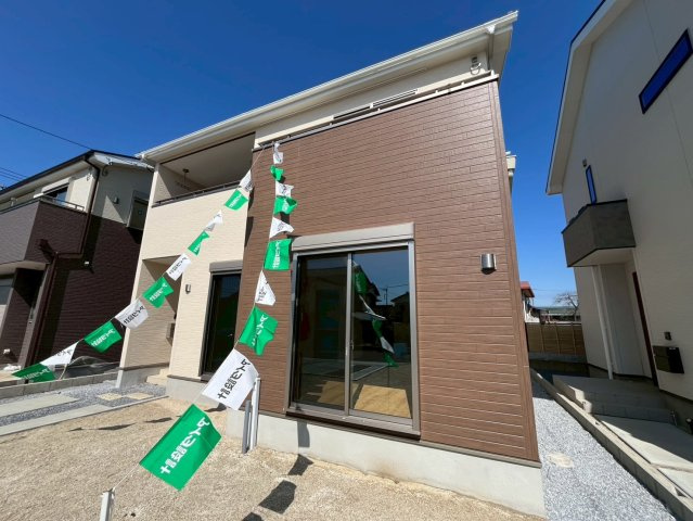【いろどりアイタウン】栃木市藤岡町藤岡22-P4　全4邸の外観|〇3号棟　外観〇
通勤・通学楽々の嬉しい立地、朝の忙しい時間帯のストレスも軽減♪
2026年3月撮影