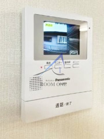 プランドール東大泉のセキュリティ|モニター付きインターホンです。