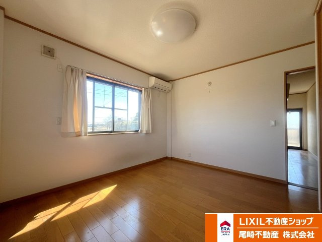 八甫2丁目中古戸建の洋室|2階東側洋室（2）