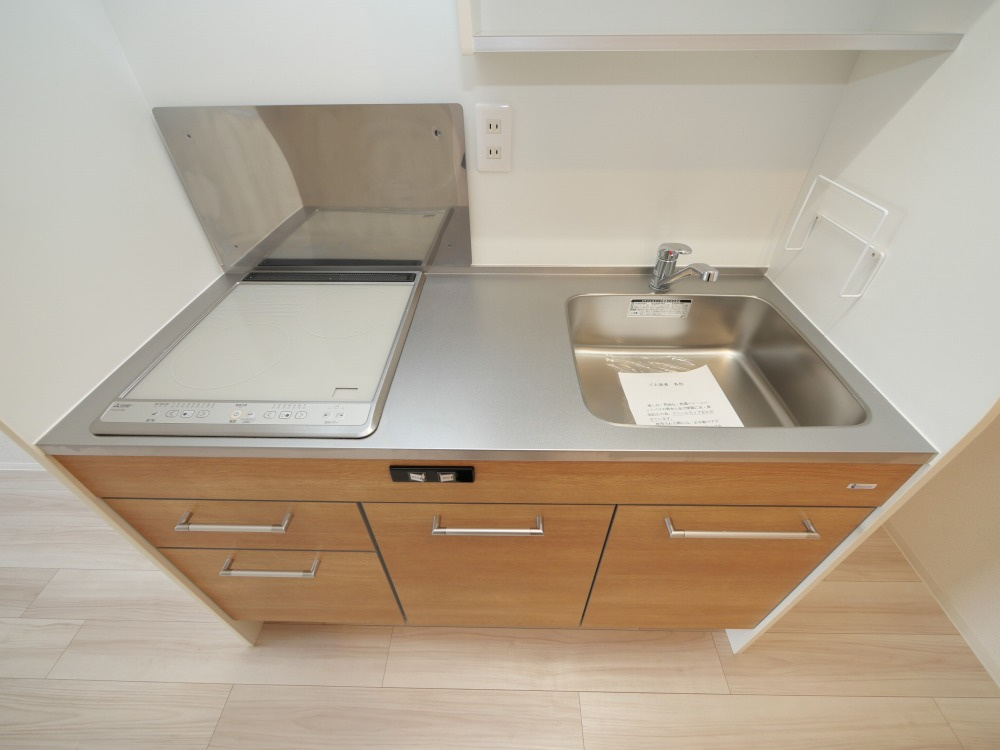 セレニテ三国プリエのキッチン