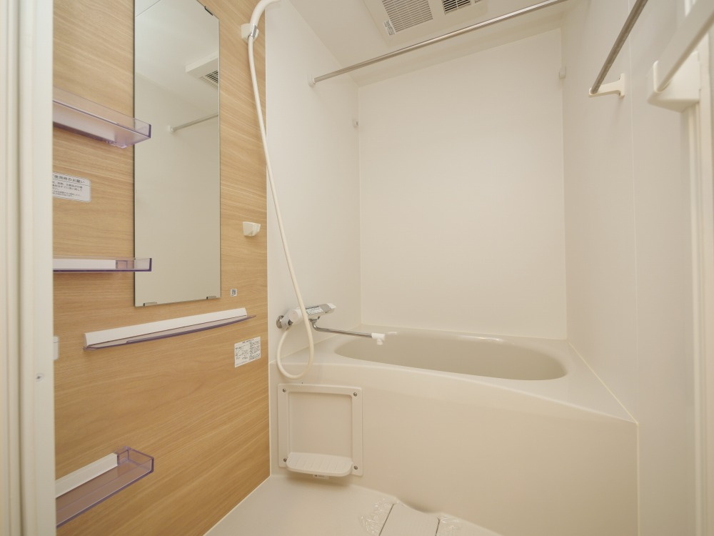 セレニテ三国プリエの浴室