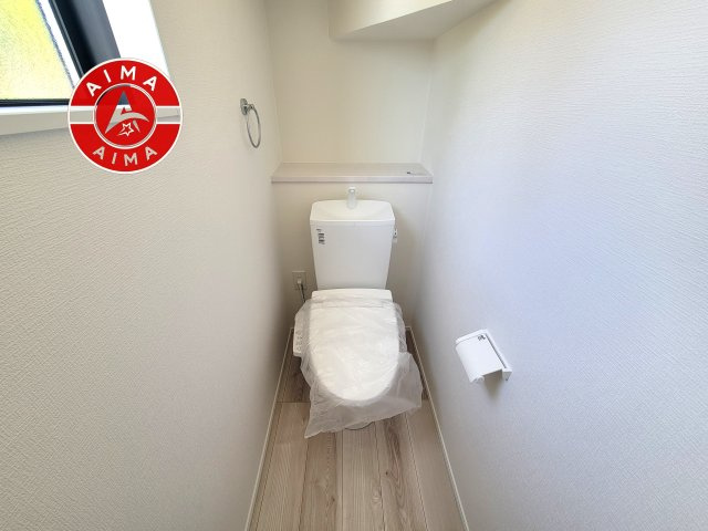 福岡市東区塩浜1丁目第5-1棟（1号棟）のトイレ|温水洗浄便座を完備しております。2ヶ所にトイレがあるのは朝の慌ただしい時間も安心です。