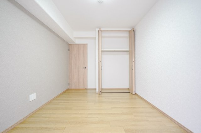 香枦園弐番館の洋室
