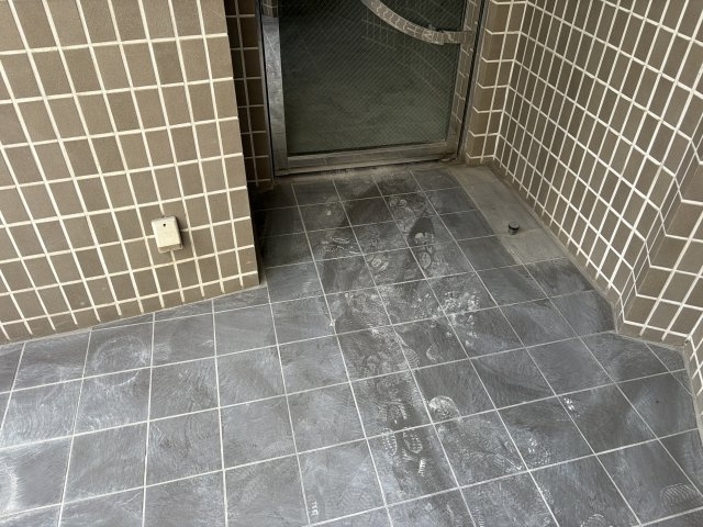 FDI熱海駅前ビル 2階のエントランス