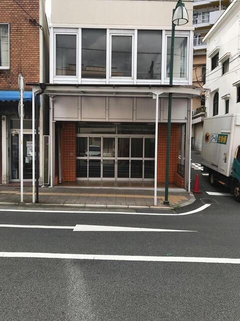 熱海市昭和町　貸テナントの外観