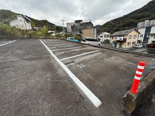 熱海市桜木町　月極駐車場