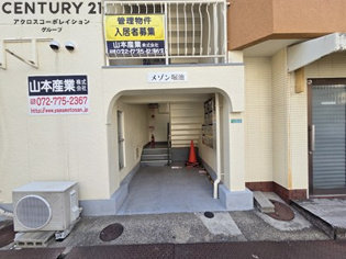メゾン堀池のエントランス