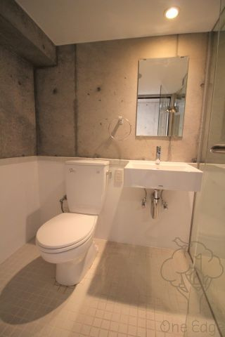 ベルニーニ南森町の独立洗面台