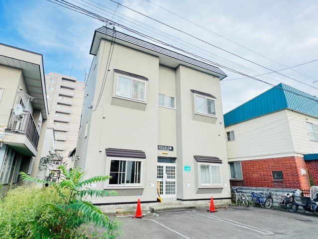 【外観】 | 【CP対象】シティコート嶺 | 外観は落ち着いています