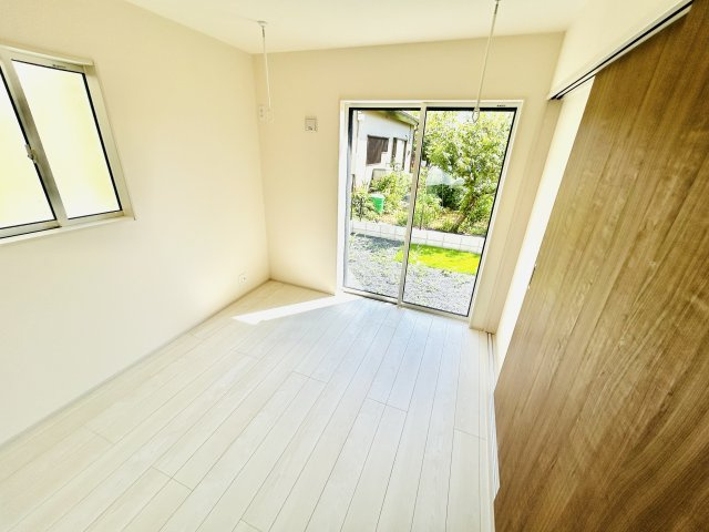 四街道市旭ケ丘２丁目の洋室|建築施工例