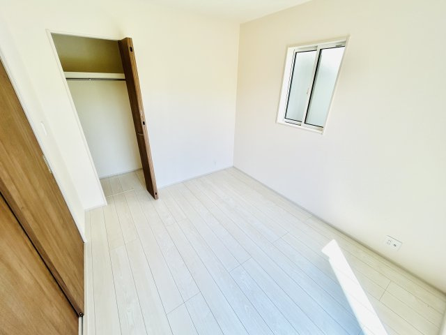 四街道市旭ケ丘２丁目の洋室|建築施工例