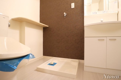 【洗面所】 | OakTreeMaison志賀 | 広い洗面スペース