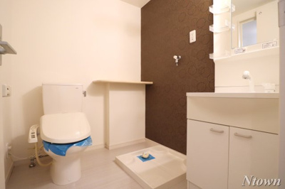 【洗面所】 | OakTreeMaison志賀 | 広い洗面スペース