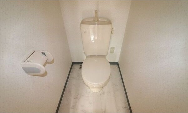 プレシャス妙音通のトイレ