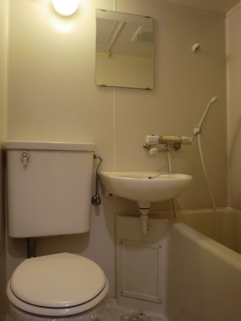 グランディオール白楽の浴室