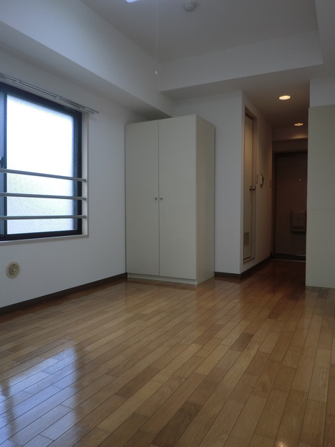 グランディオール白楽の洋室