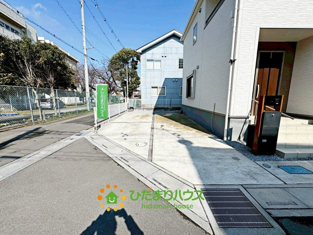 久喜市本町7丁目　中古一戸建て　の駐車場