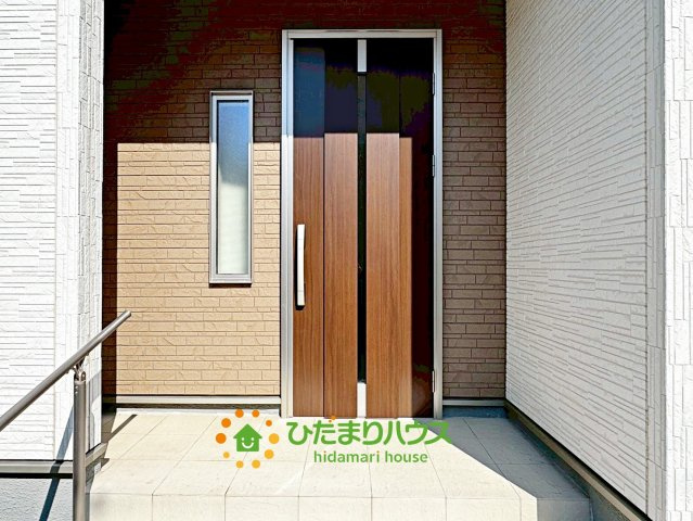 久喜市本町7丁目　中古一戸建て　の玄関