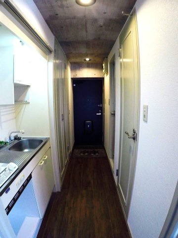 ロイヤルコンフォート白金の玄関