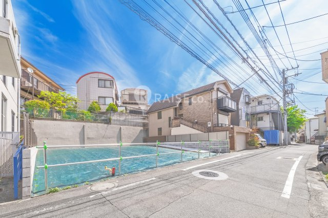 【外観パース】 | 西大井＿条件付き土地B区画 | 建物プラン例（B号地　右側）建物価格3230万円