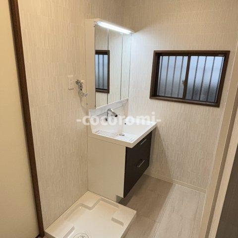 香里ヶ丘１１丁目戸建の洗面所