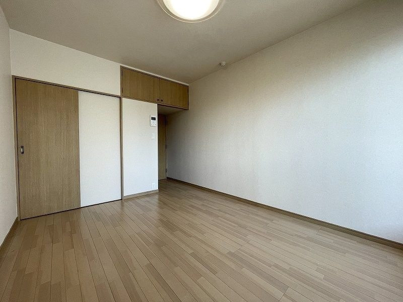 エステートモア祇園の居間・リビング