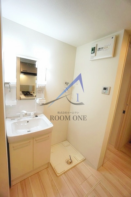 ピニエール石神井公園の洗面所|独立洗面台です。