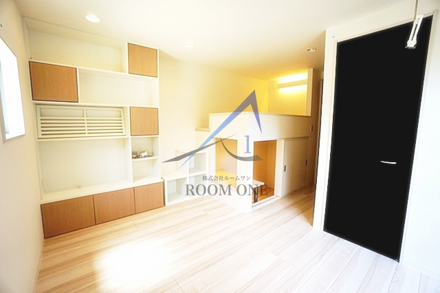 ピニエール石神井公園の居間・リビング|洋室のお部屋です。