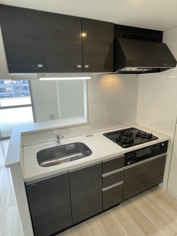 ラフィーエ横浜のキッチン|3口ガスキッチン♪