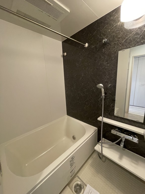 ラフィーエ横浜の浴室|追い焚き機能・浴室乾燥機付き♪